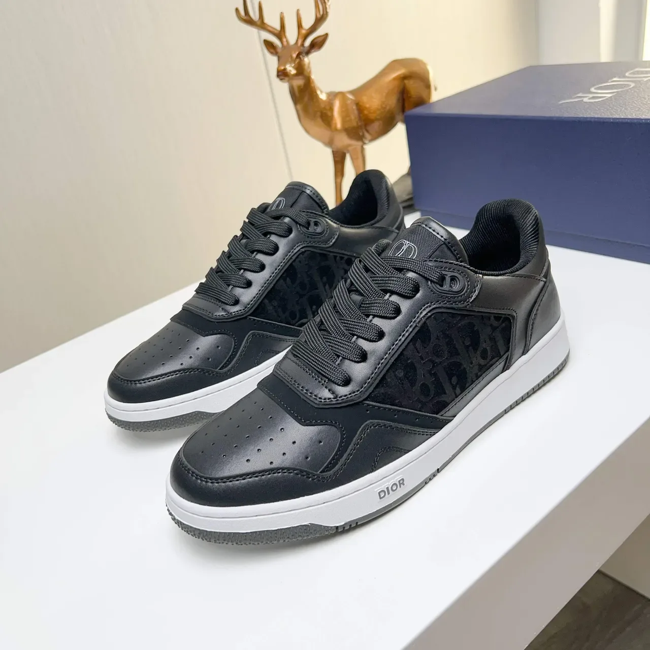 Dior B23 Black Oblique Monogram Lifestyle Sneakers 5