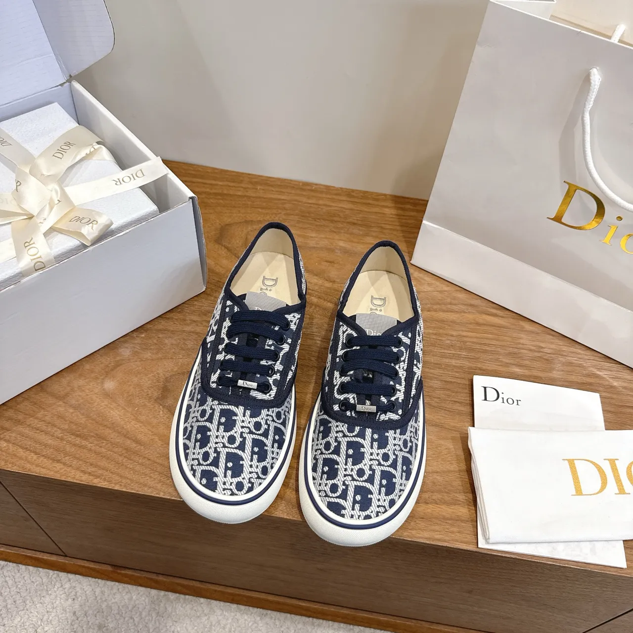 Dior B23 Navy and White Oblique Monogram Lifestyle Sneakers 5