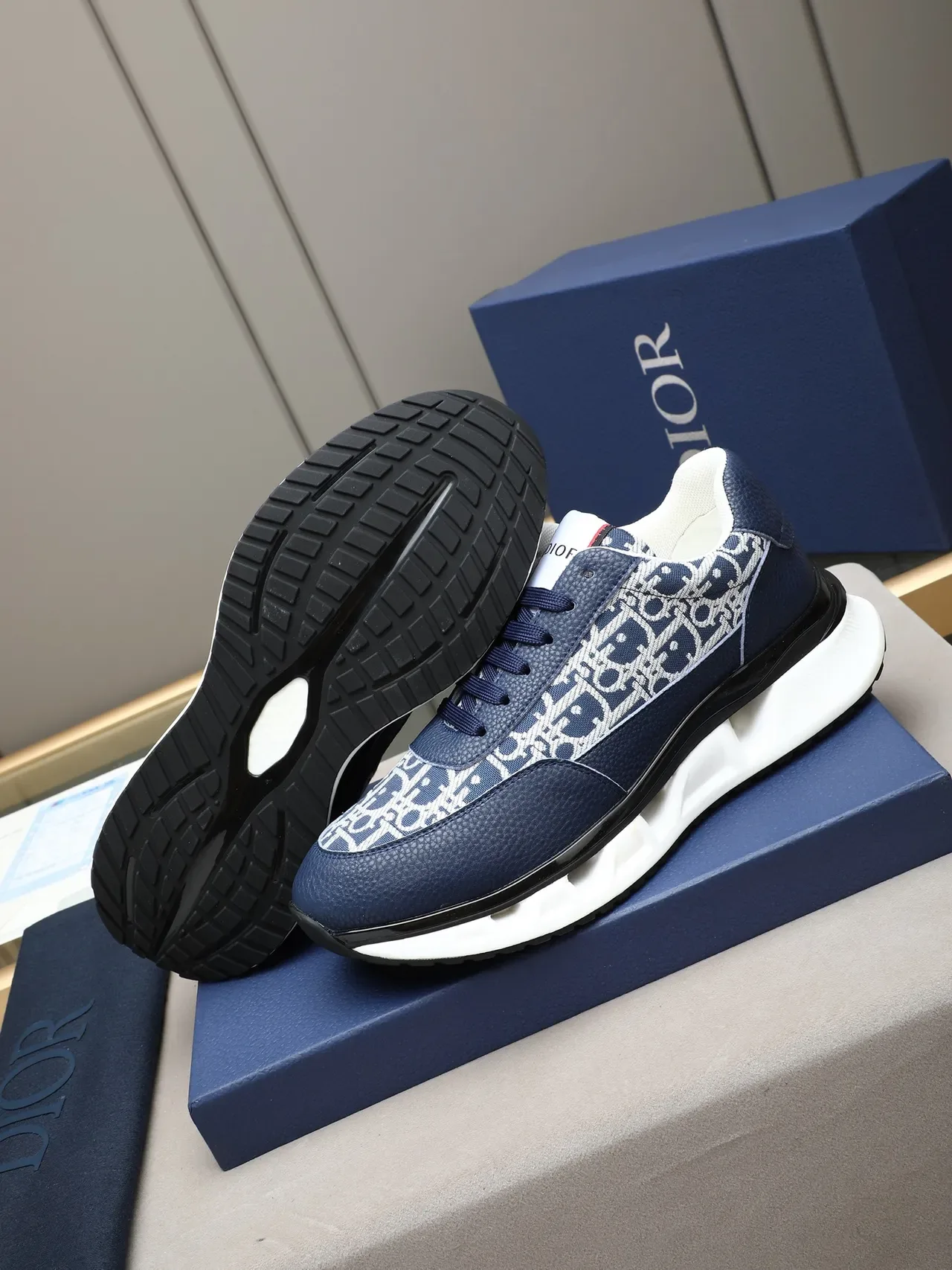 Dior B23 Navy Oblique Monogram Lifestyle Sneakers 4