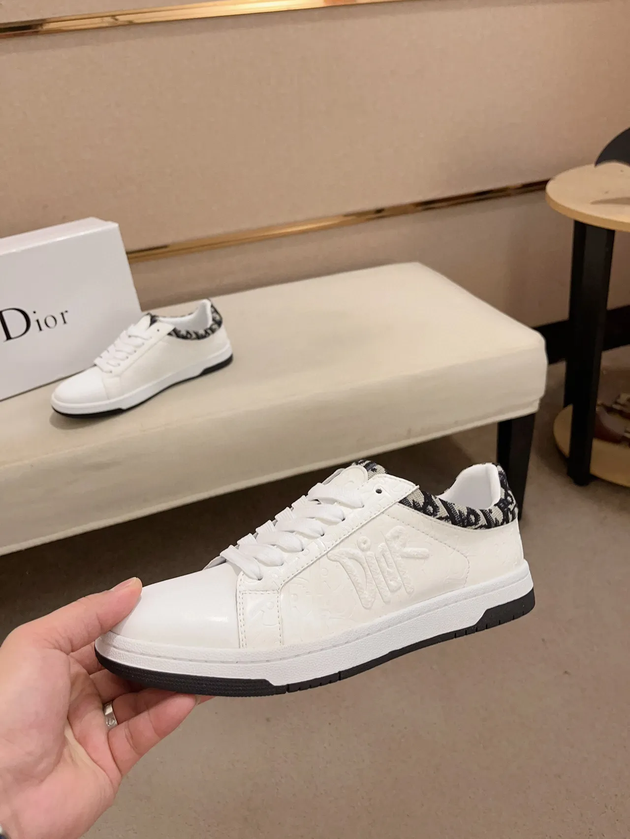 Dior B23 White and Black Oblique Lifestyle Sneakers 4