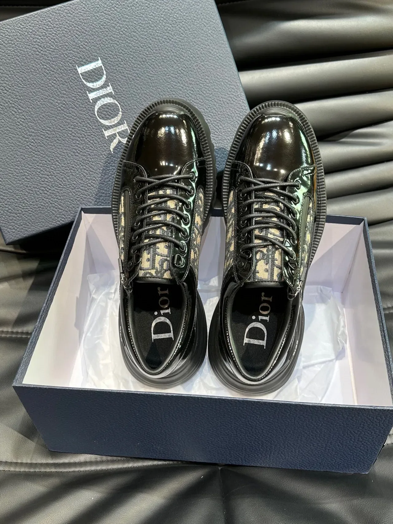Dior B27 Sneakers lifestyle cuir patent noir monogramme oblique 4