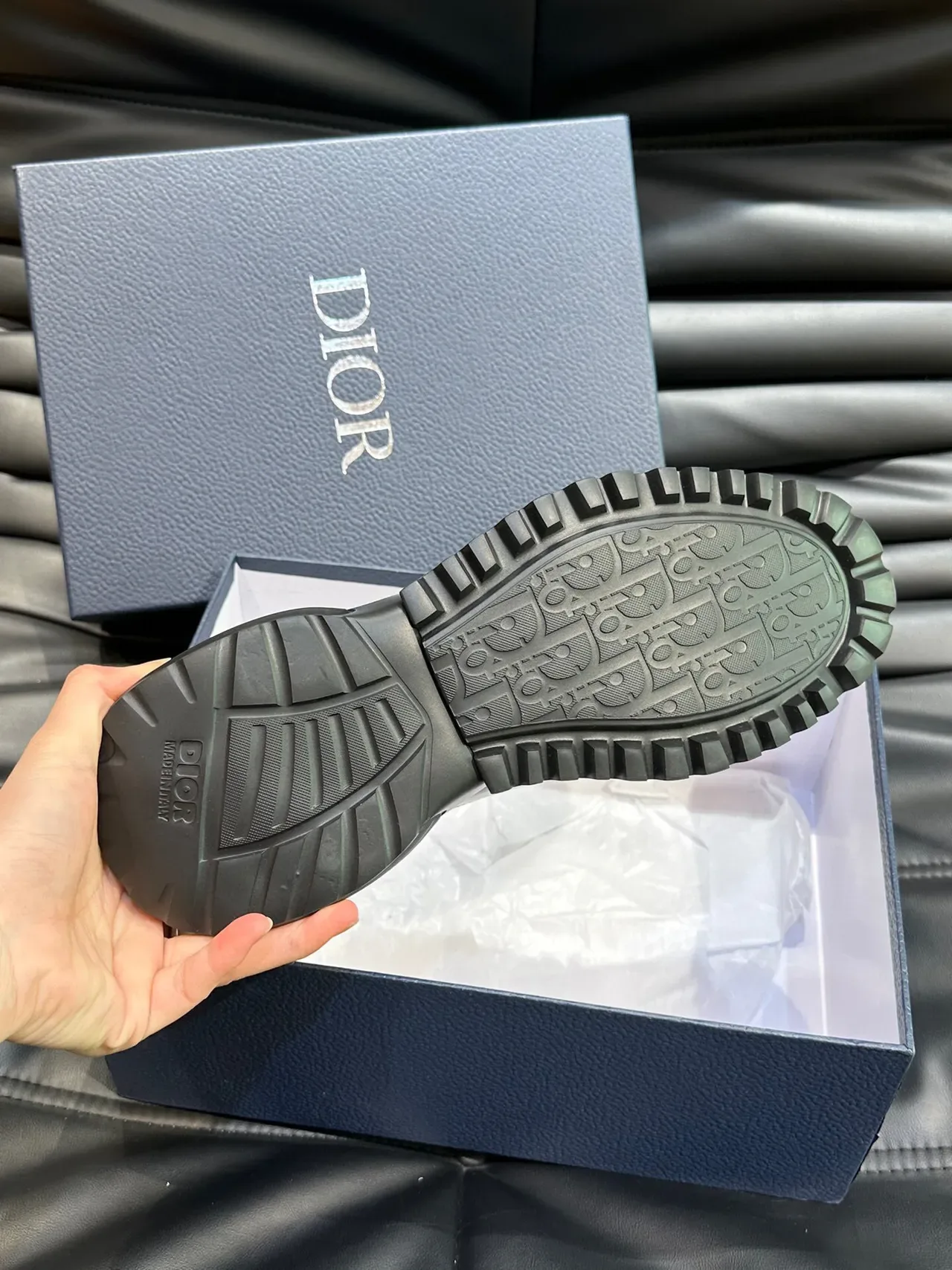 Dior B27 Sneakers lifestyle cuir patent noir monogramme oblique 8