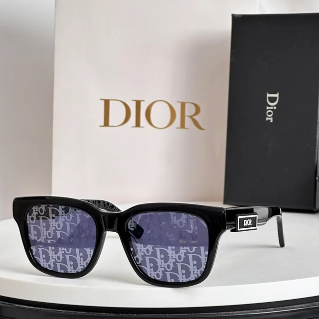 Dior Black Red Rectangular Acetate Frame Temple Trim Sunglasses 6