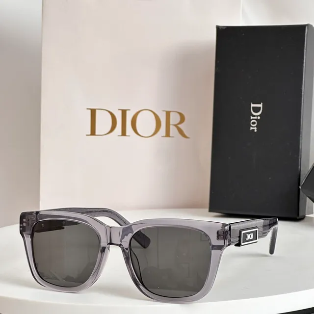 Dior Black Red Rectangular Acetate Frame Temple Trim Sunglasses 8