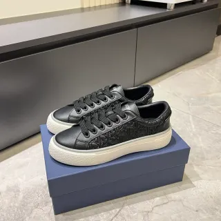 Dior Sneakers Lifestyle Noir Blanc Monogram Embossed Semelle Plateforme