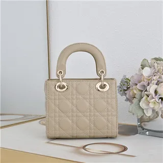 Dior Lady Pink Gold Cuir cannagé quilté sac à main à anse supérieure 16