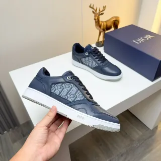 Dior أحذية أسلوب حياة أزرق بحري أبيض جلد وجاكارد علوي مثقوب غطاء أصابع القدم