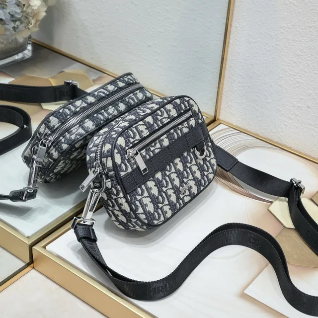 迪奥斜纹黑色米色印花帆布皮革边饰信使包 18