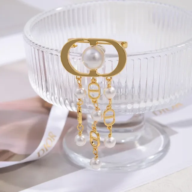 Broche Dior Oblique Perle Or Blanc Ovale Boucle Cadre Pendentif Franges 5
