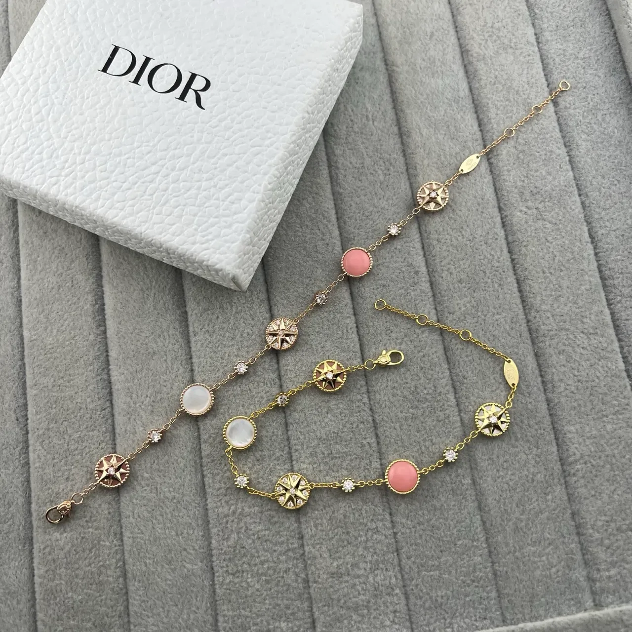 Bracelet Dior Rose des Vents Chaîne Or Rose Motifs Boussole Étoile 6