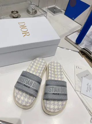 Dior Slide Gris Beige Imprimé pied de poule sur l'empeigne sangle logo brodé mules 3