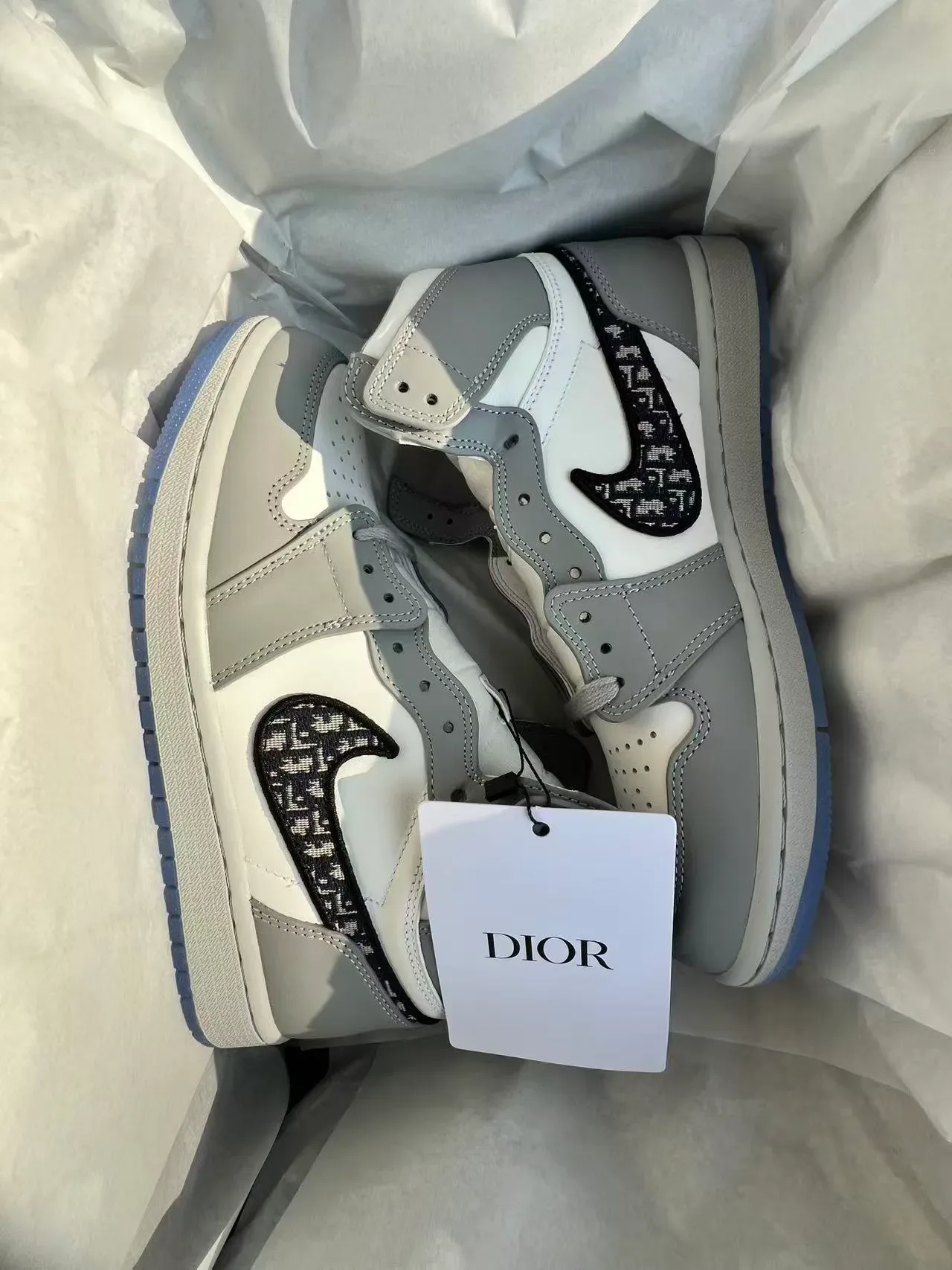 Dior x Air Jordan 1 Blanc Gris Motif Oblíquo Sneakers Lifestyle 9