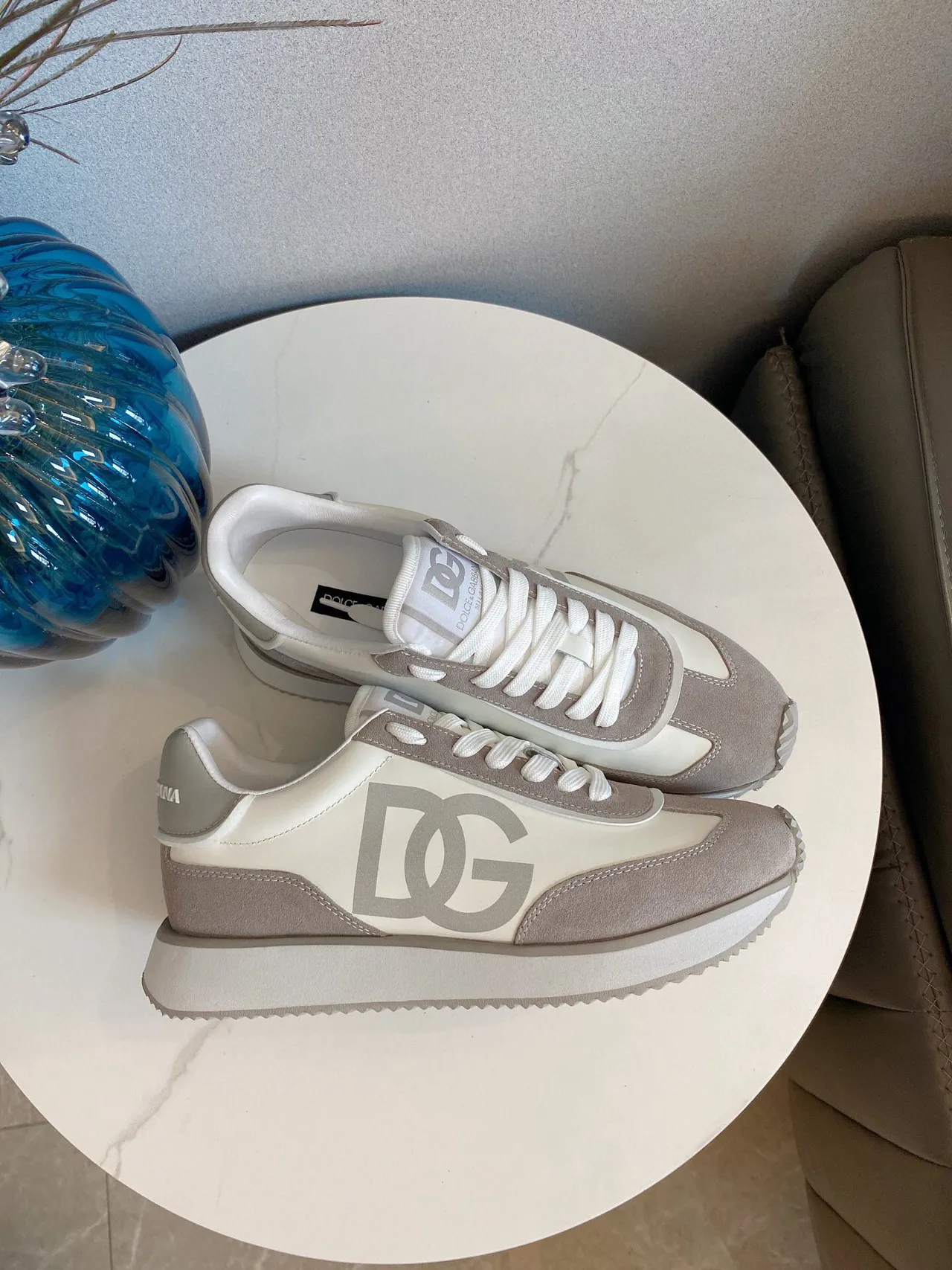 Dolce & Gabbana Beige Gris Oversize DG Monogram Mélange de Daim et Cuir Lisse Lifestyle Sneakers 3