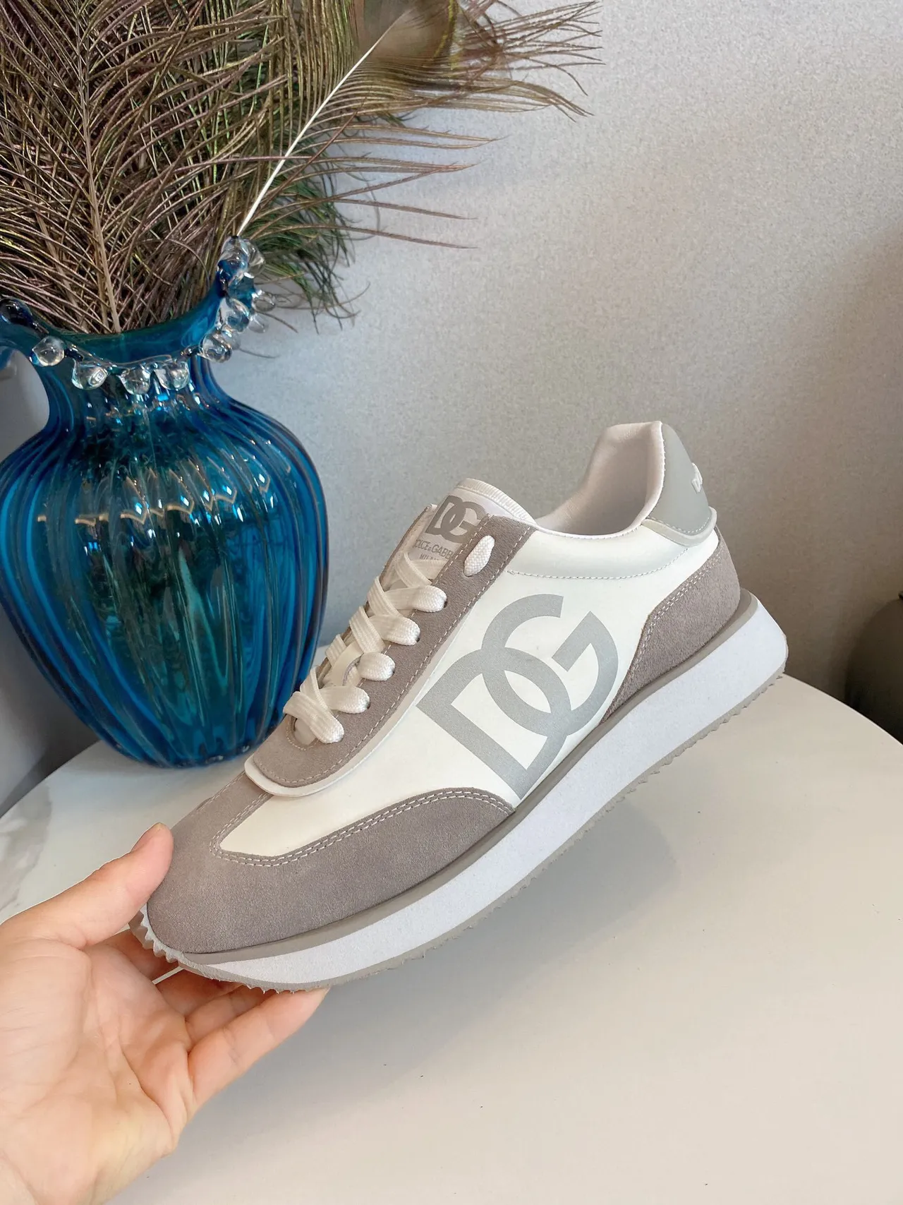 Dolce & Gabbana Beige Gris Oversize DG Monogram Mélange de Daim et Cuir Lisse Lifestyle Sneakers 7