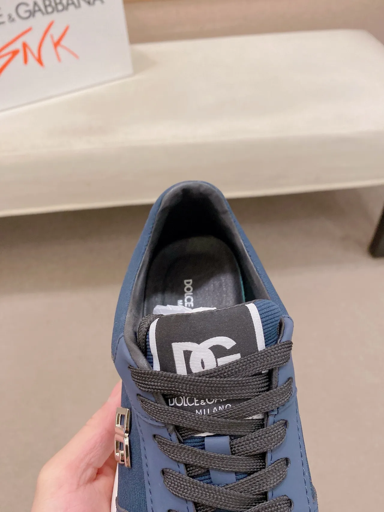 Dolce & Gabbana Sneakers Lifestyle Navy White Blue avec tige en synthétique-mesh plaque métallique avec logo DG 4