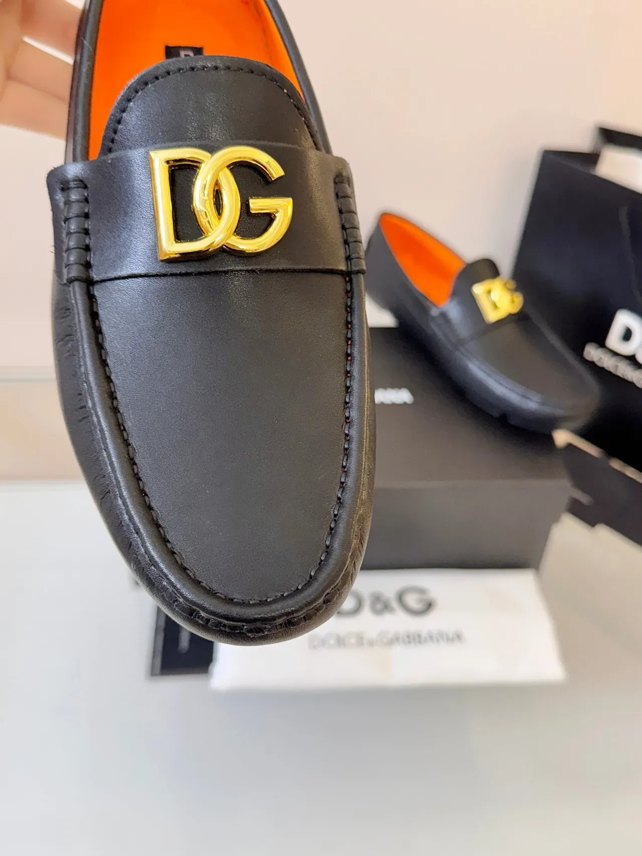 Dolce & Gabbana Portofino Noir Orange Cuir Boucle Dorée DG Mocassin 3