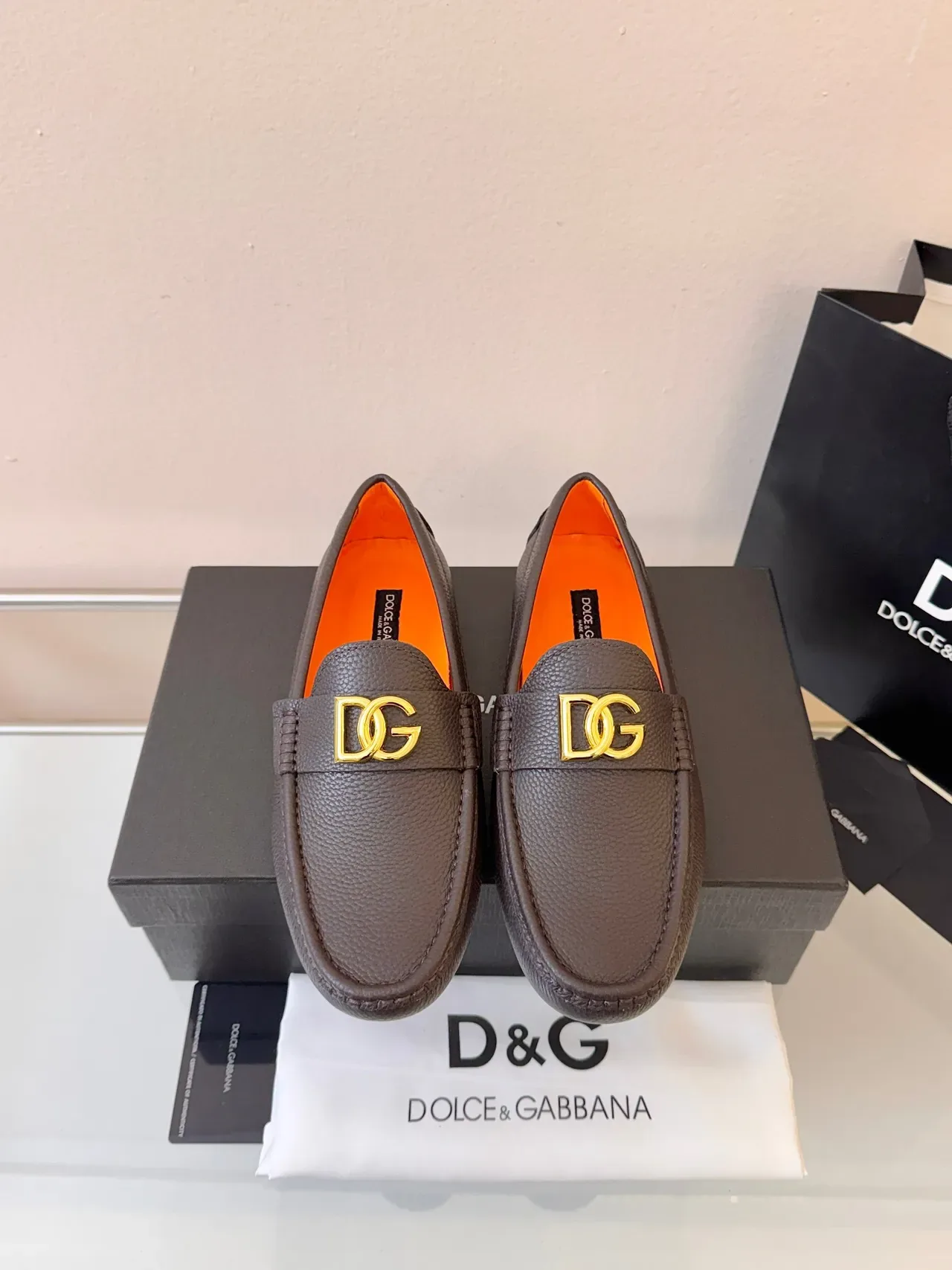 Dolce & Gabbana Portofino Marron Orange Cuir Grainé Doré DG Logo Boucle Mocassins 6
