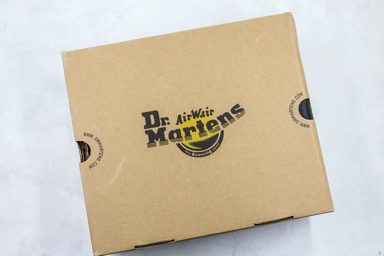 Dr. Martens 1460 Polished Black Leather Yellow Stitch Martin Boots 2