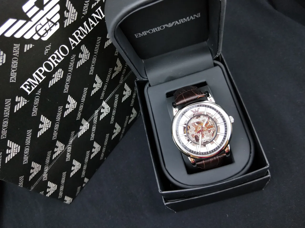 Emporio Armani Meccanico Cadran Squelette Bracelet Cuir Noir Montre Mécanique 2