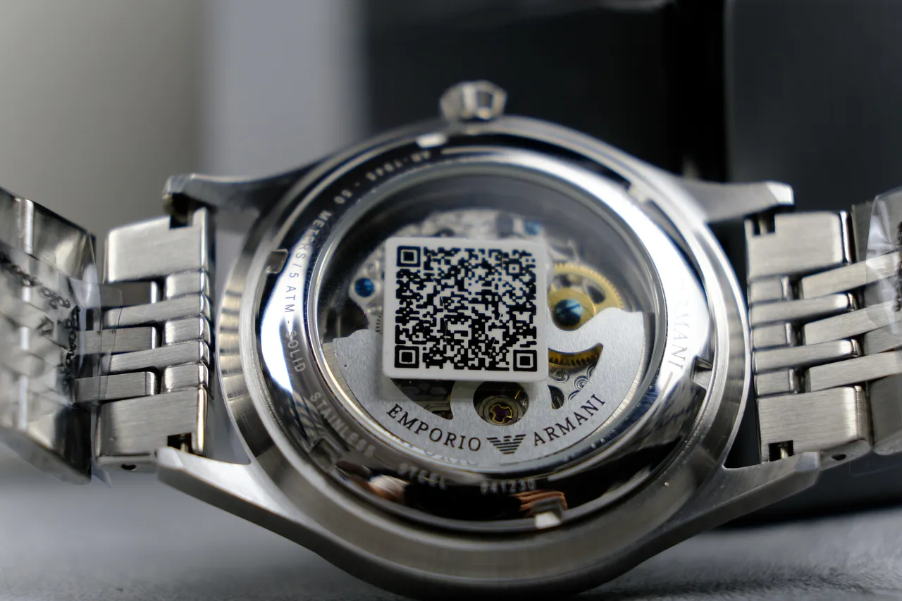 Emporio Armani Montre Mécanique Cadran Esquelette Argenté 2