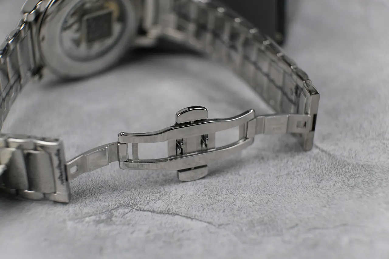 Emporio Armani Montre Mécanique Cadran Esquelette Argenté 6