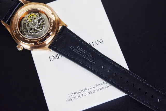 Emporio Armani Meccanico Or Blanc Esquelette Cœur Ouvert Boîtier en Or Rose Mechanical Watch 2