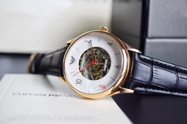 Emporio Armani Meccanico Or Blanc Esquelette Cœur Ouvert Boîtier en Or Rose Mechanical Watch 6