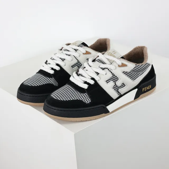 Fendi Noir Blanc avec Couches de Pata de Gallo et Daim Supérieur Cuir FF Monogram Overlay Chaussures Lifestyle 2