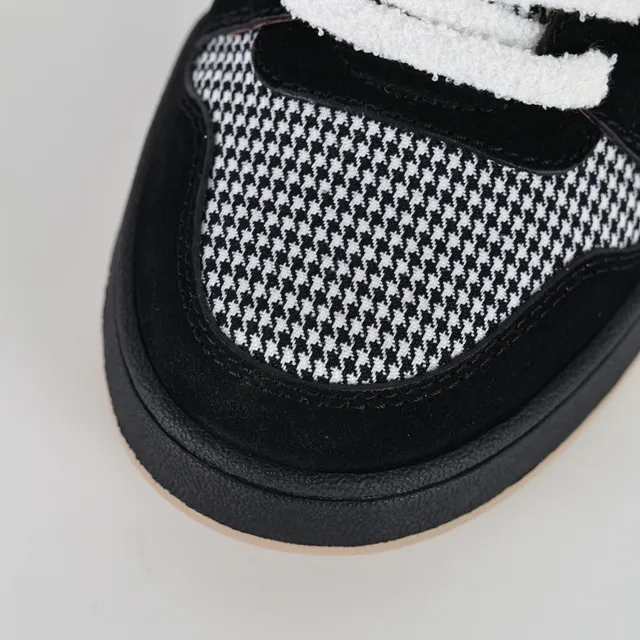 Fendi Noir Blanc avec Couches de Pata de Gallo et Daim Supérieur Cuir FF Monogram Overlay Chaussures Lifestyle 5
