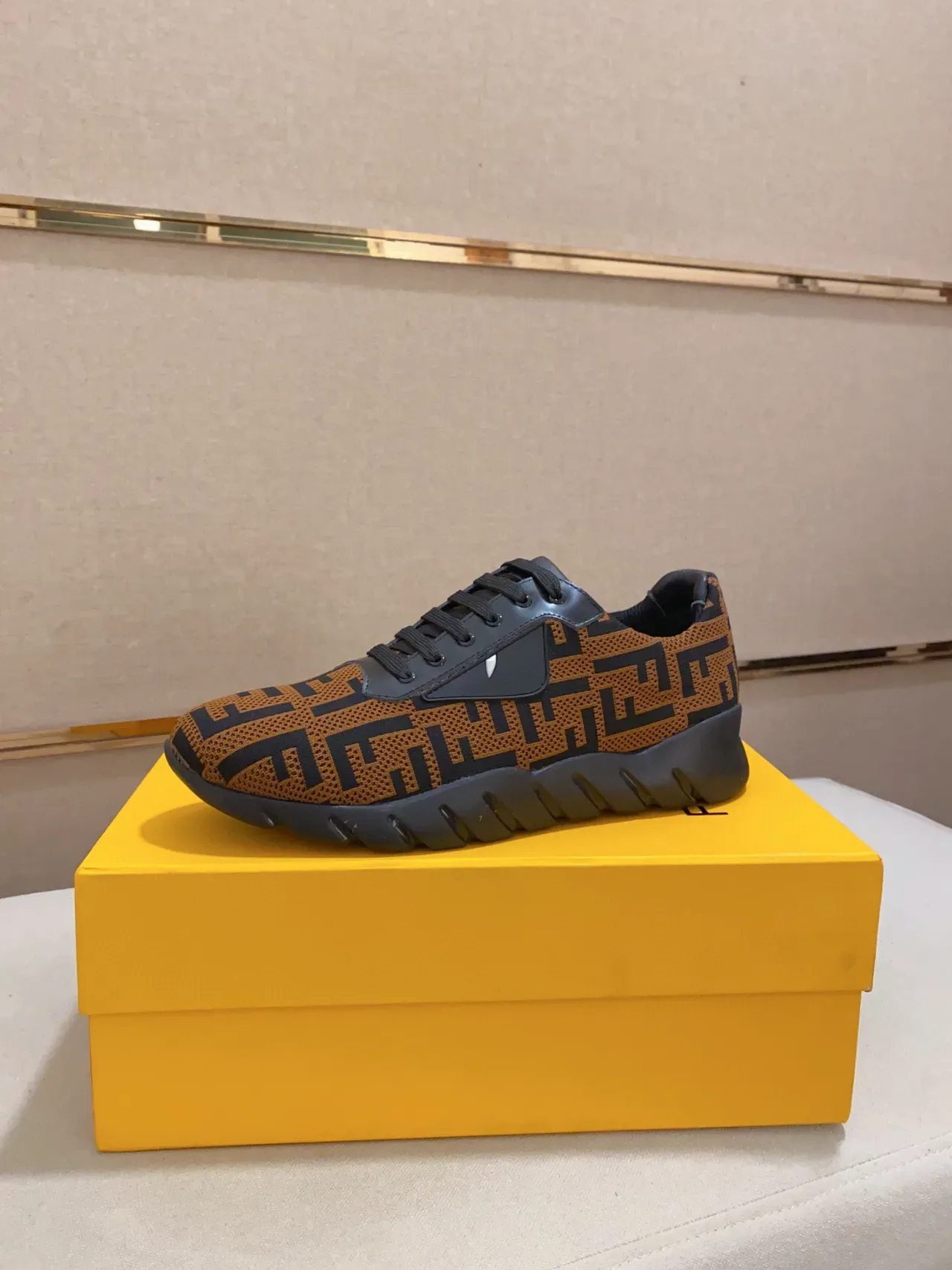 Fendi Marron Noir FF Monogram Tige tricotée Semelle sculptée à nervures en caoutchouc Chaussures lifestyle 9