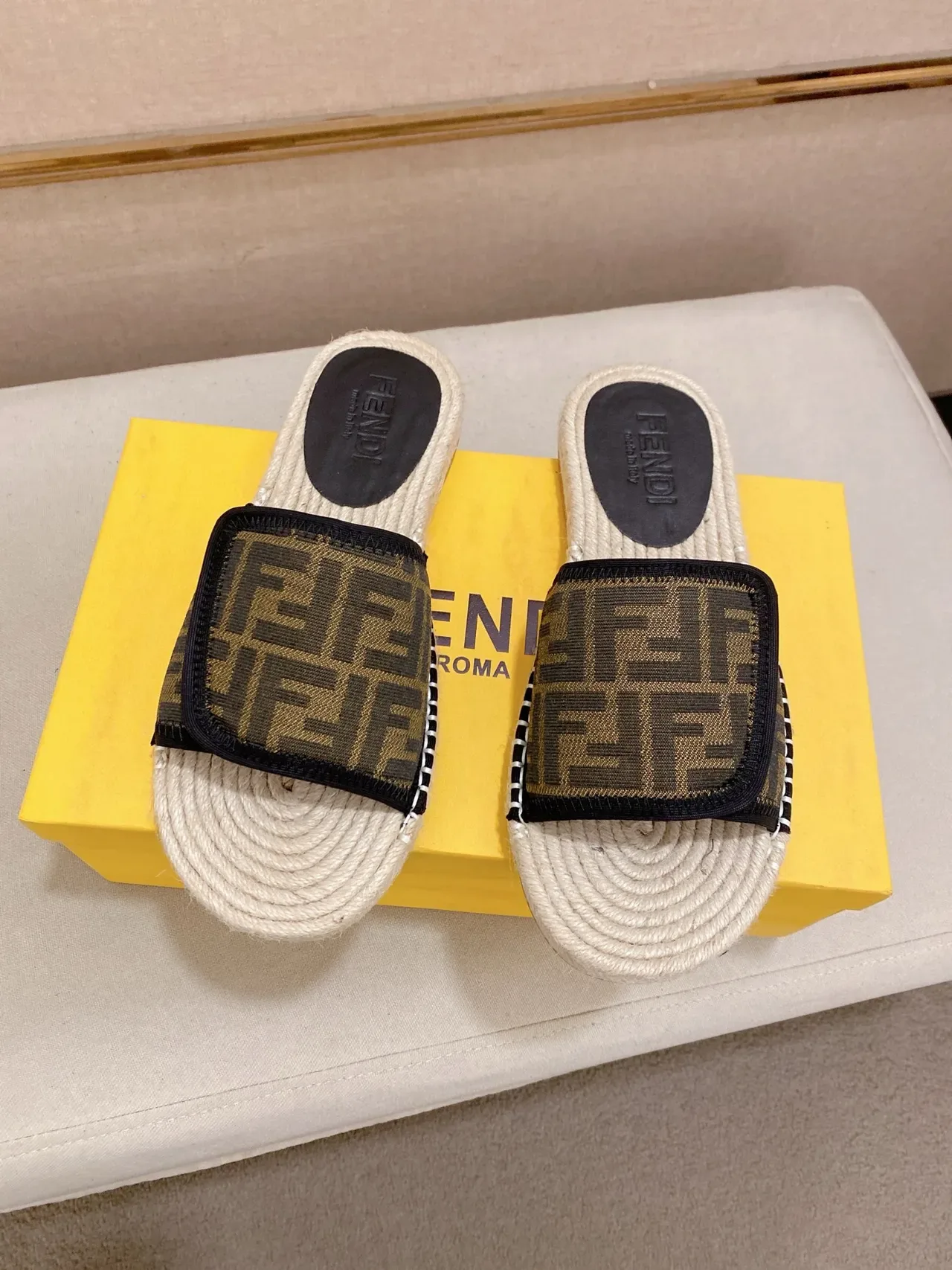 Fendi FF Strap Slide Beige Multicolor Raffia Sole Monogrammed Slippers 9