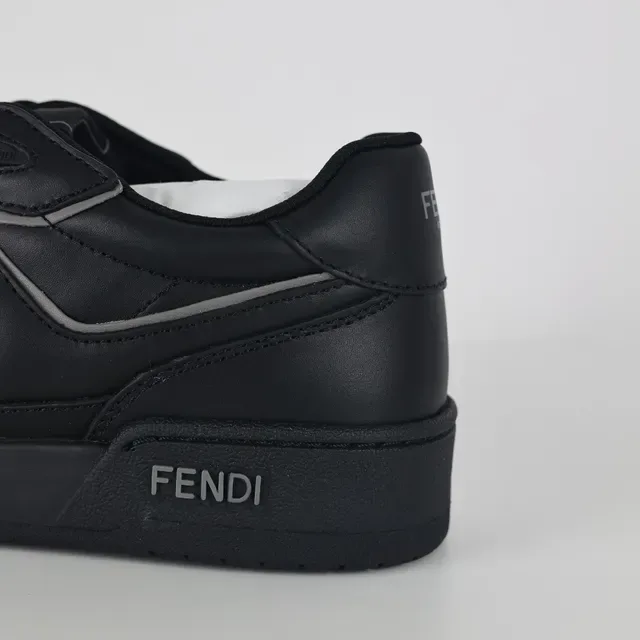 Fendi First Zapatillas Lifestyle de Cuero All-Black con Logo FF 4