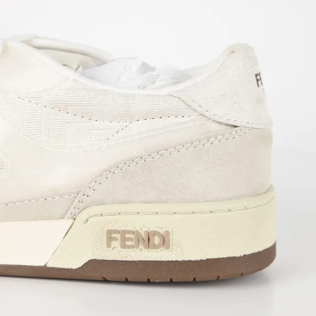 Fendi First Bege Marrom Tênis Lifestyle com Camadas de Suede e Superior de Tecido Overlay Motivo Tonal FF 4
