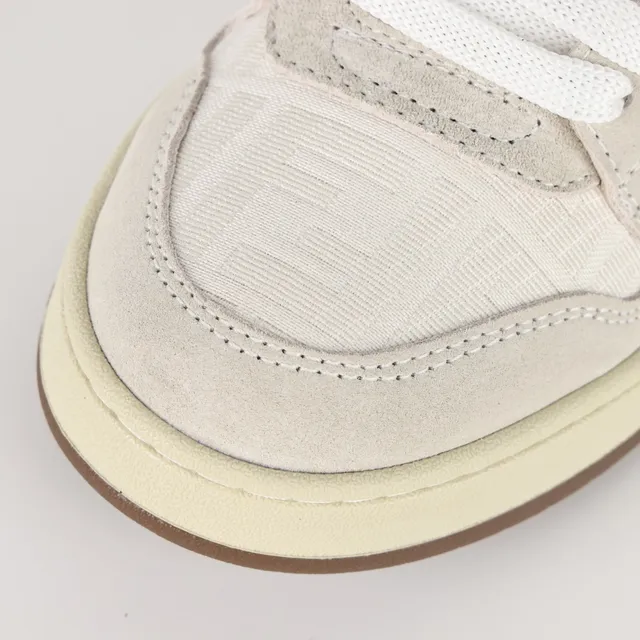 Fendi First Bege Marrom Tênis Lifestyle com Camadas de Suede e Superior de Tecido Overlay Motivo Tonal FF 5