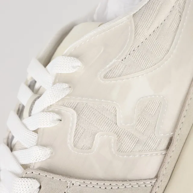 Fendi First Bege Marrom Tênis Lifestyle com Camadas de Suede e Superior de Tecido Overlay Motivo Tonal FF 6