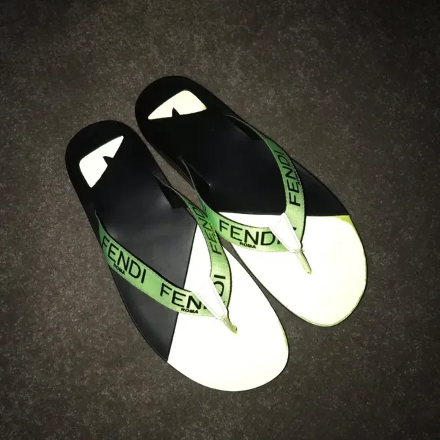 Fendi Logo Strap Color-Blocked Slippers 2