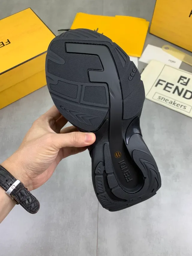 Fendi Run Away Noires FF Monogram Sneakers Chunky 3