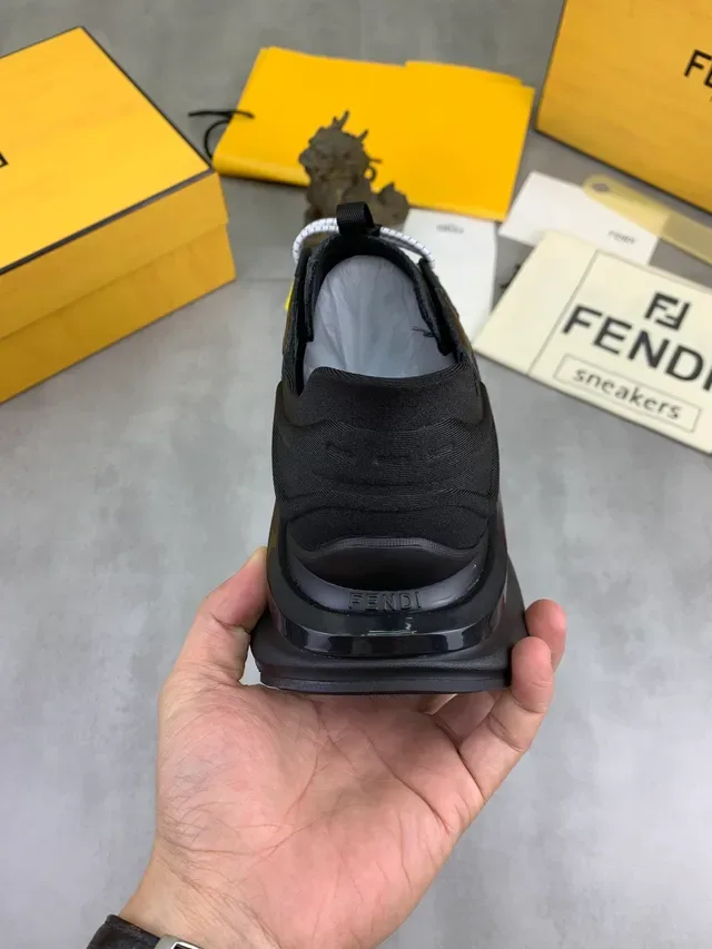 Fendi Run Away Noires FF Monogram Sneakers Chunky 4