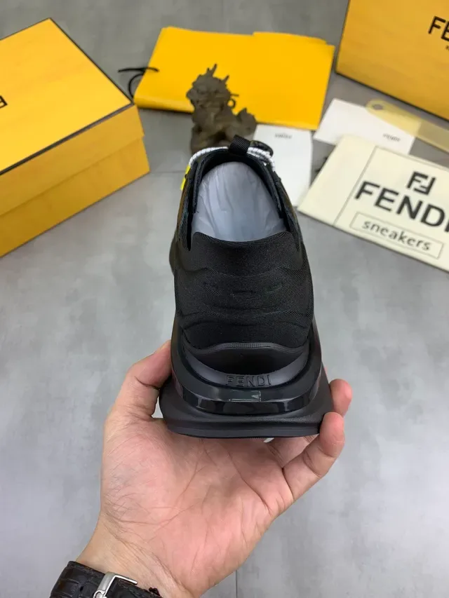 Fendi Runner FF Jacquard Tênis Chunky Preto Marrom 3