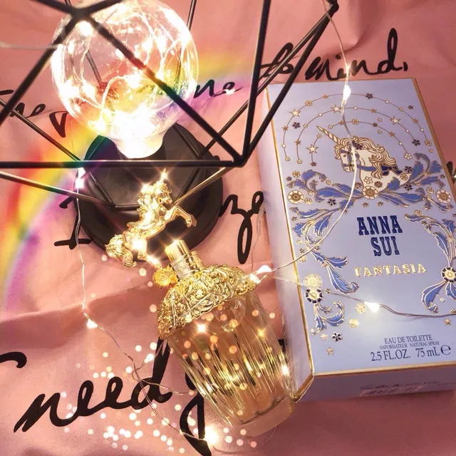 Anna Sui Fantasia Rose-Gold Unicorn Ornate Perfume 2