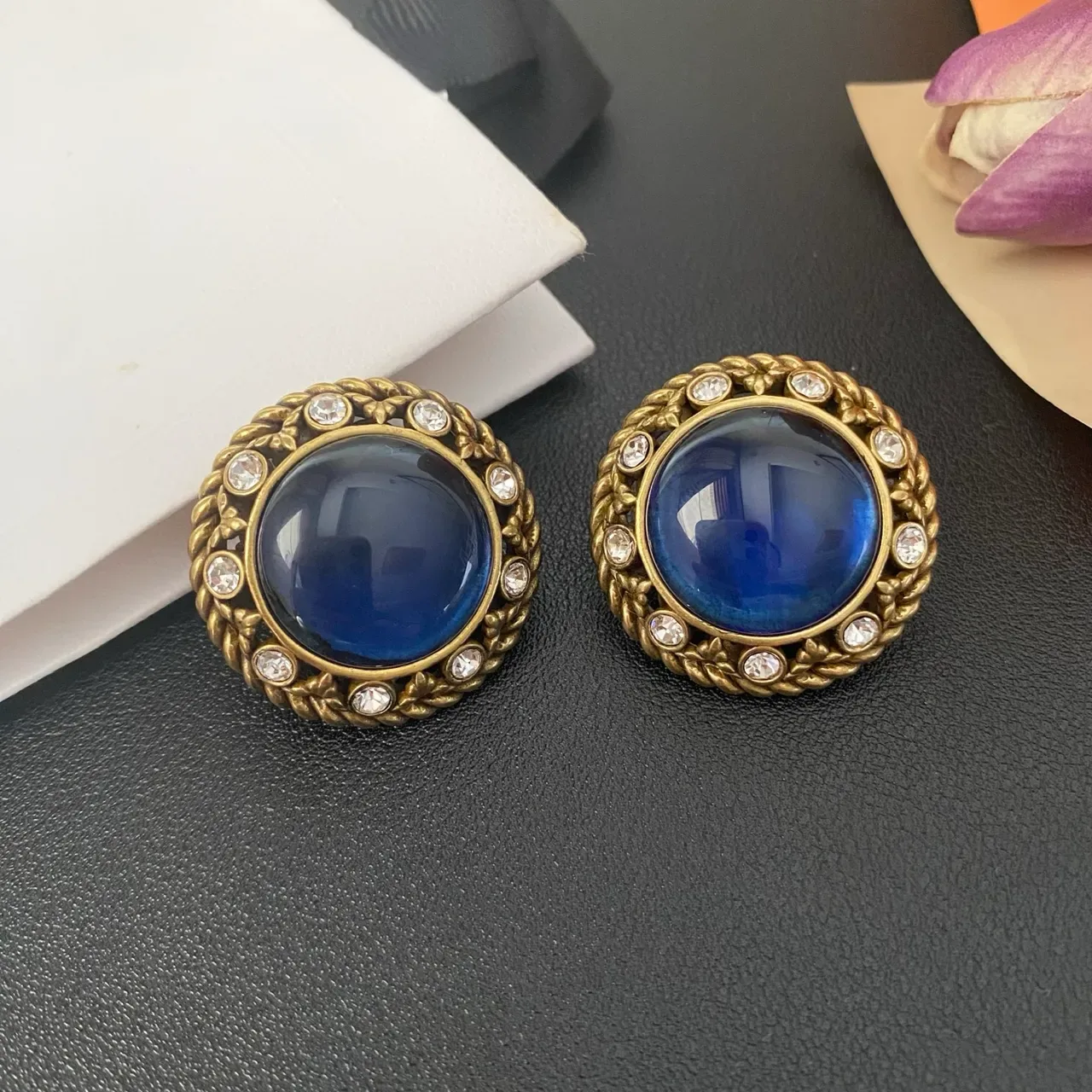 Antique Gold-Tone Braided Rope Cabochon Crystal Stud Earrings 5