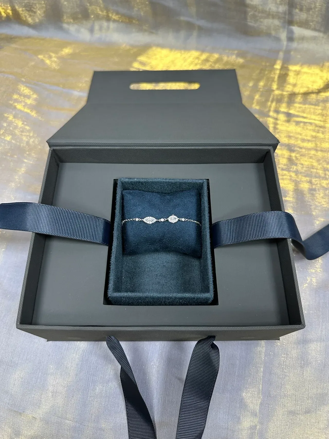 apm Monaco Silver Black Fine Chain Marquise-Cut Crystals Bracelet 7