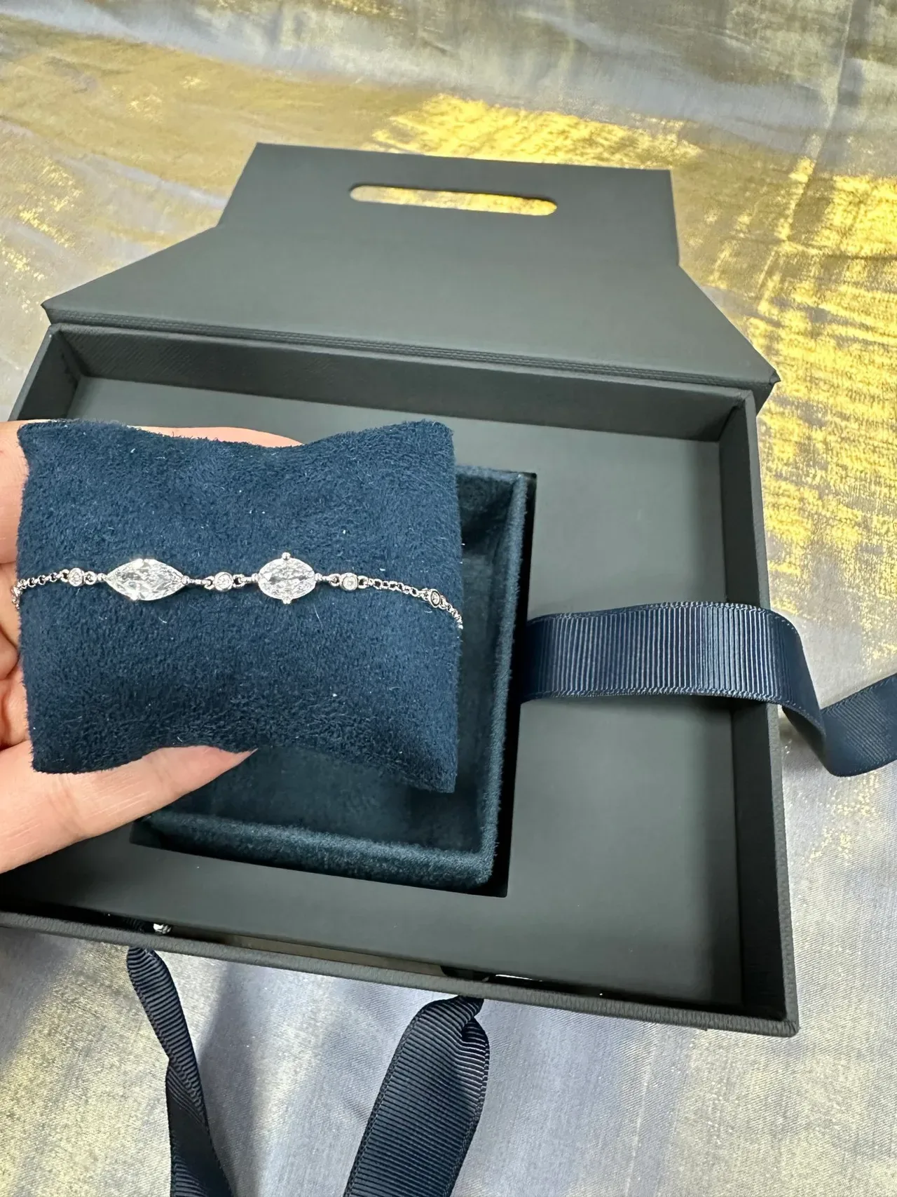 apm Monaco Silver Black Fine Chain Marquise-Cut Crystals Bracelet 8