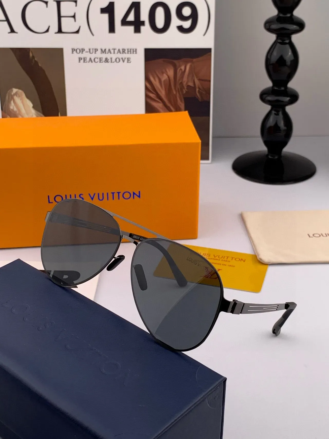 Aviator-Style Thin Metal Frame Dark Lens Sunglasses 2