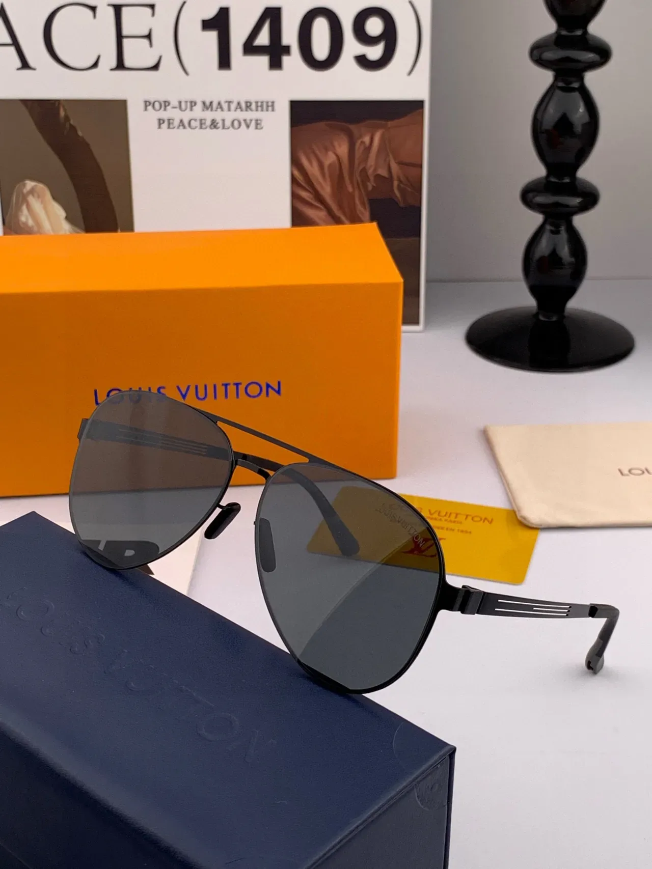 Aviator-Style Thin Metal Frame Dark Lens Sunglasses 4