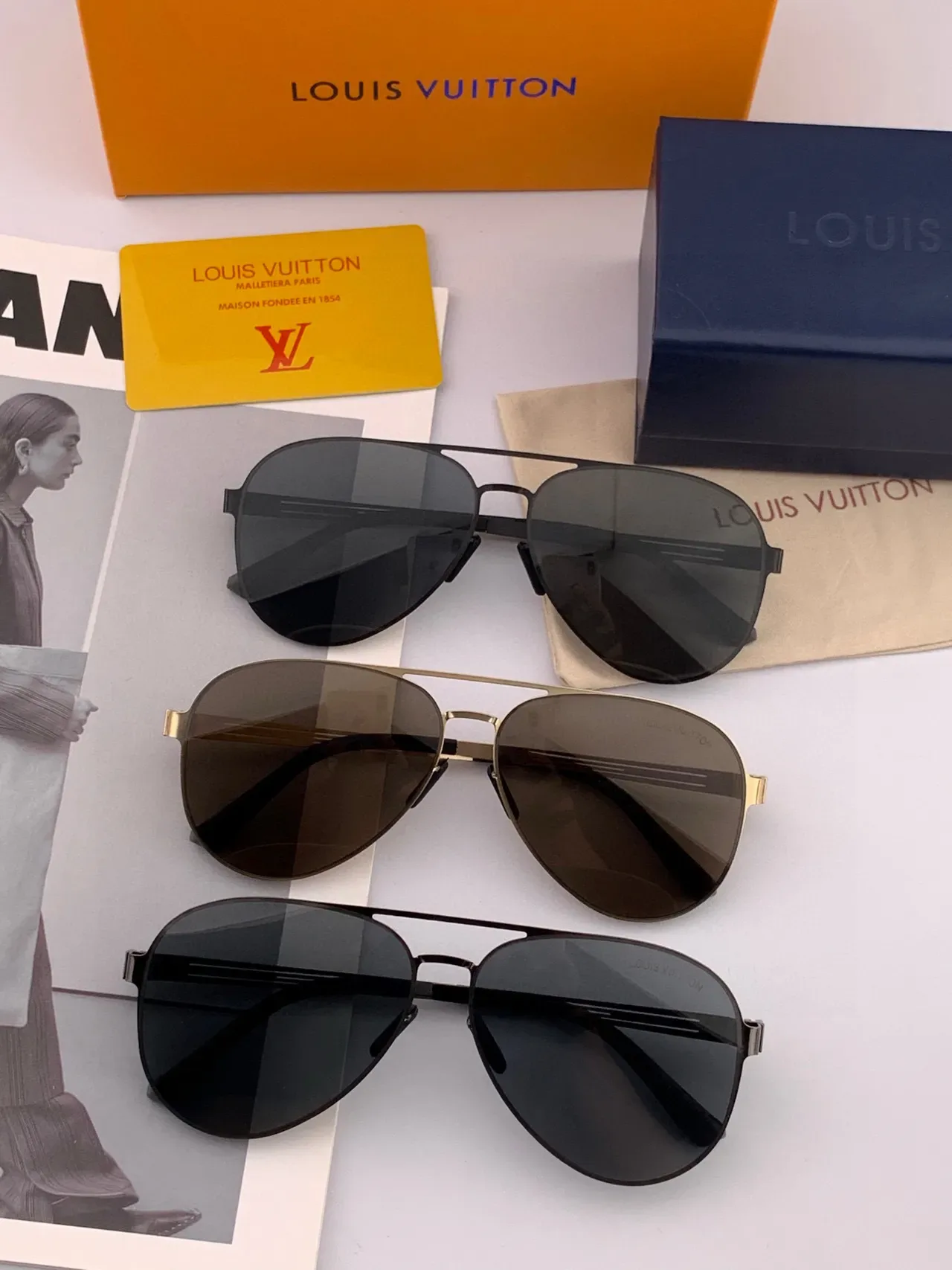Aviator-Style Thin Metal Frame Dark Lens Sunglasses 8