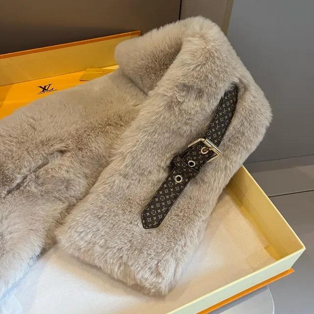 Beige Brown Faux Fur Belt-Accented Scarve 4