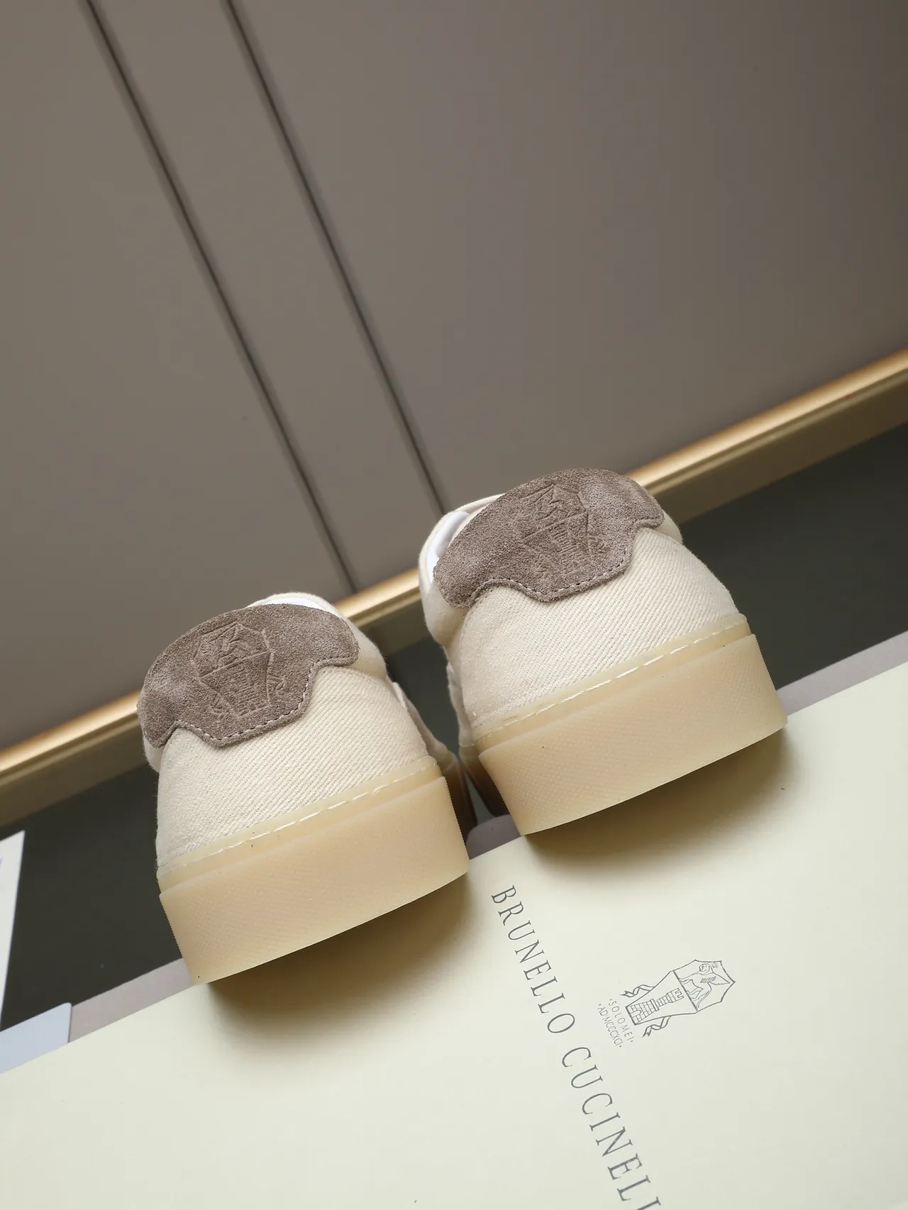 Beige Brown Low-Top Upper Canvas Shoes 4