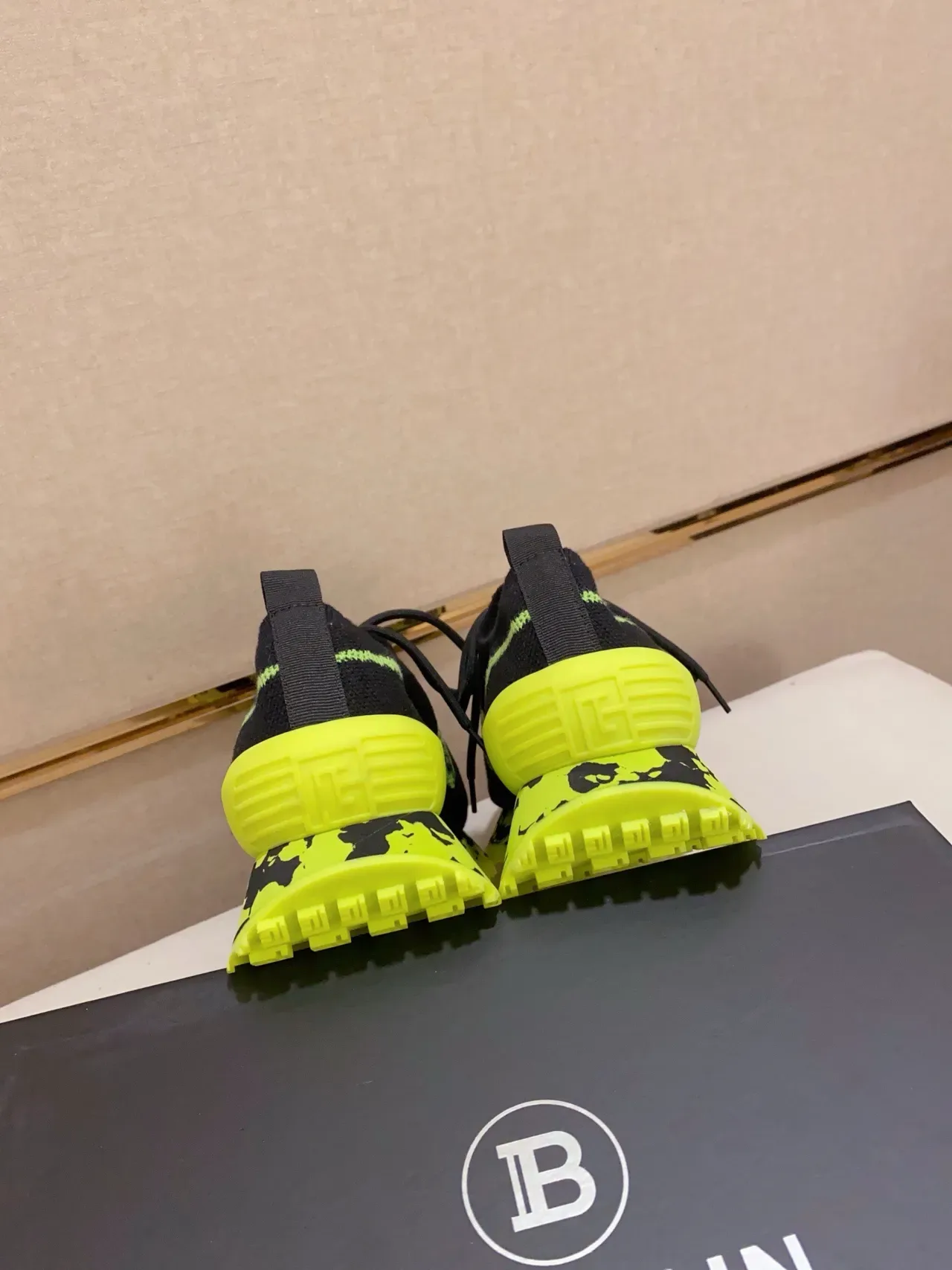 Black and Neon Lime Green Knit Sneaker 3