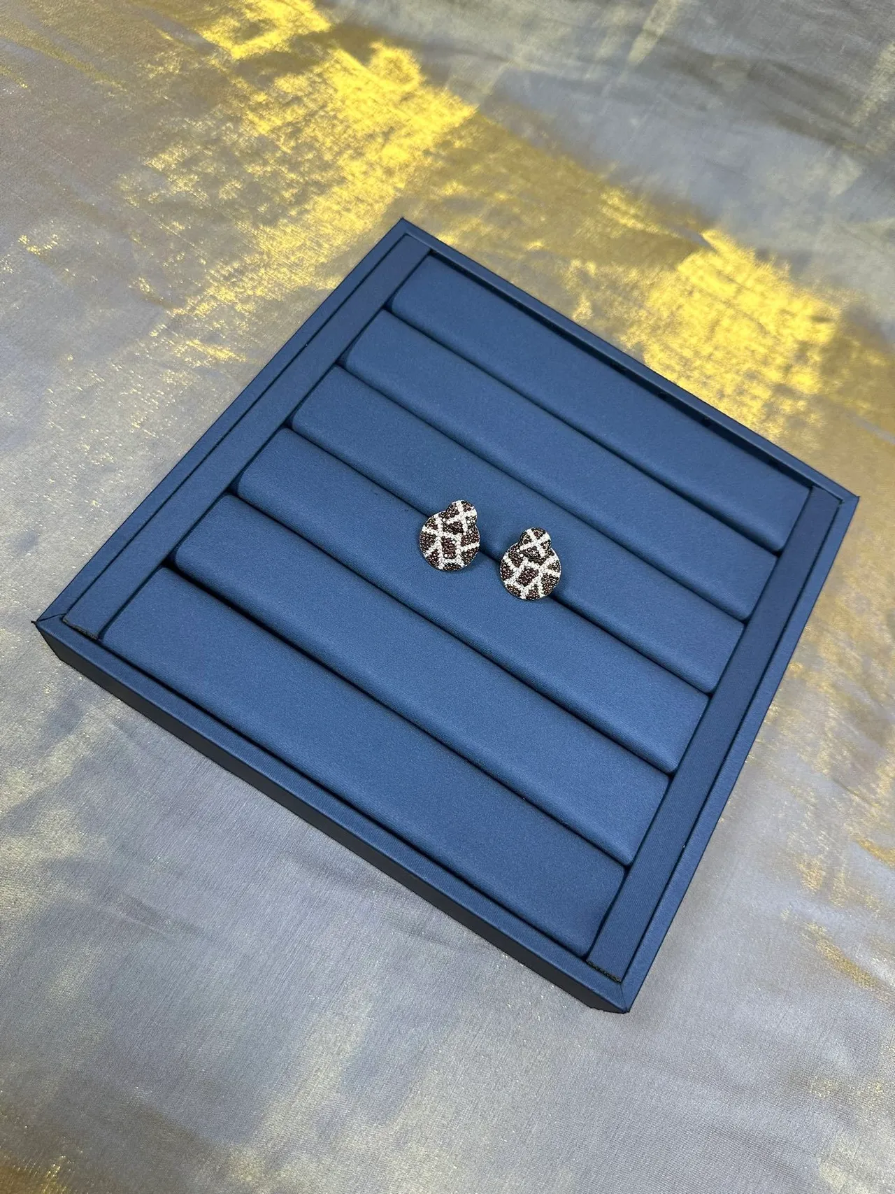 Black and Silver Geometric Lattice Pavé Stud Earrings 5